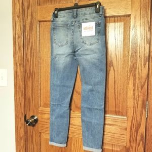 NWT Celebrity Pink Ripped Skinny Jeans